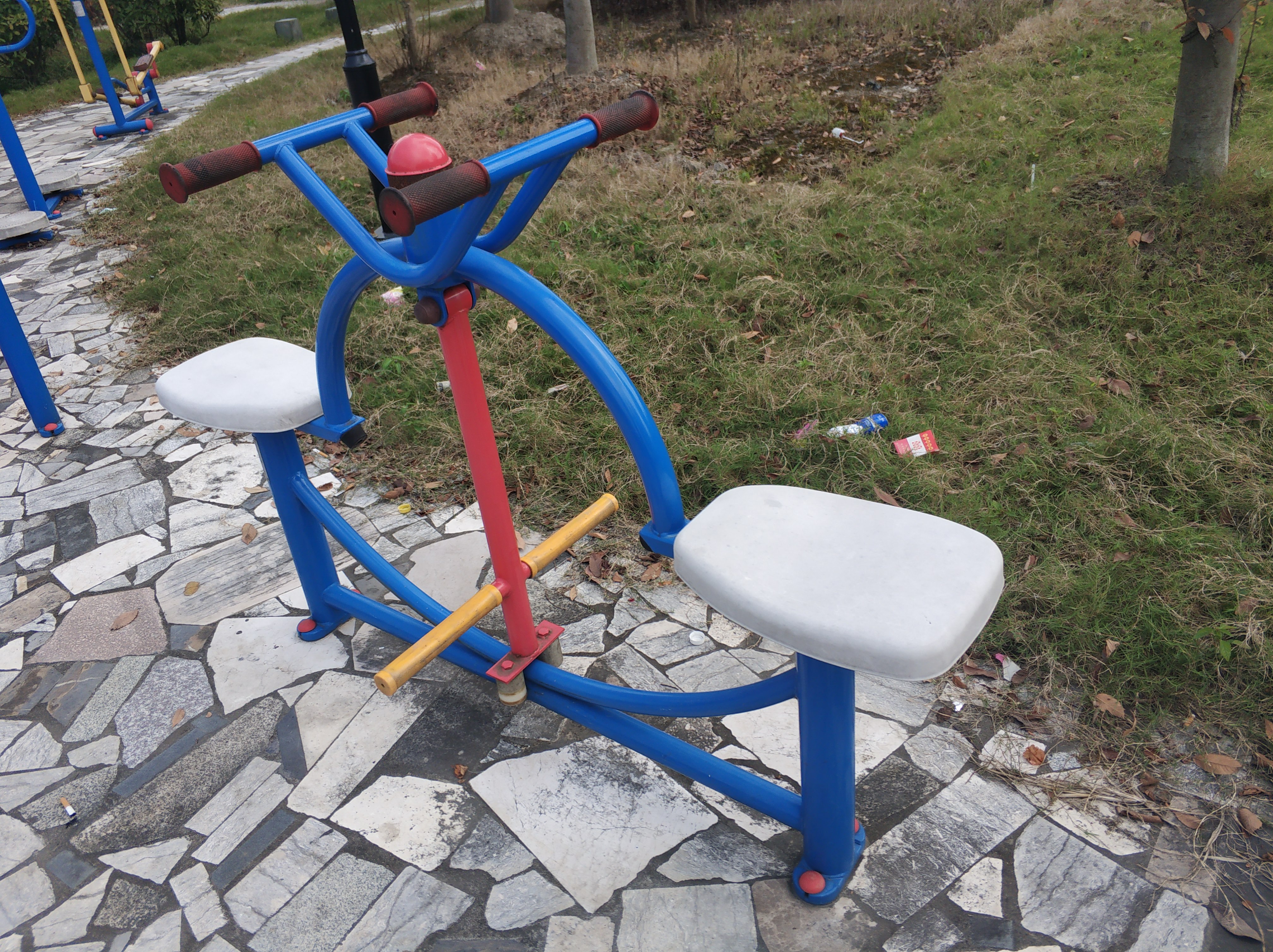 下肢康復(fù)器