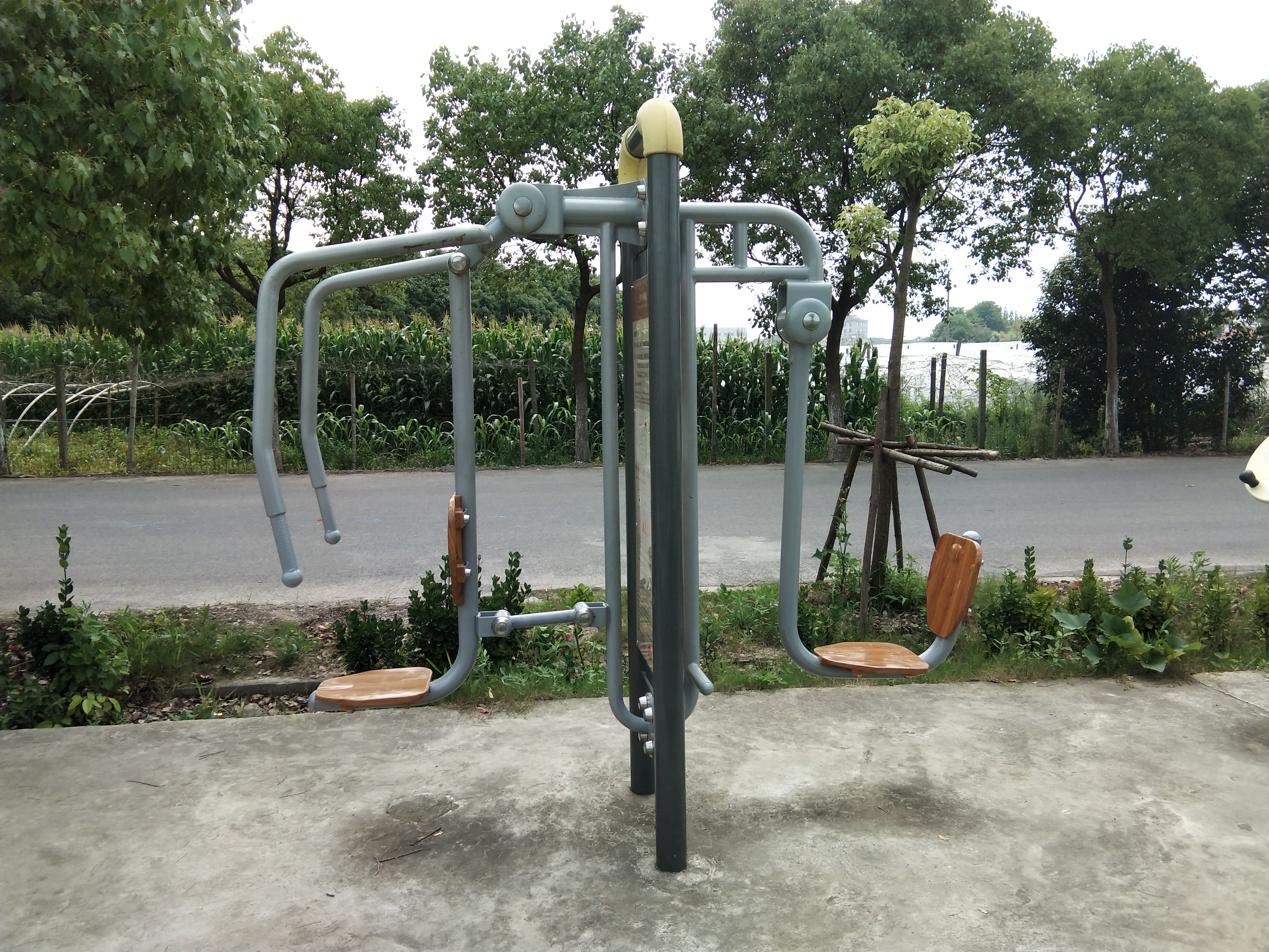 上下肢訓(xùn)練器