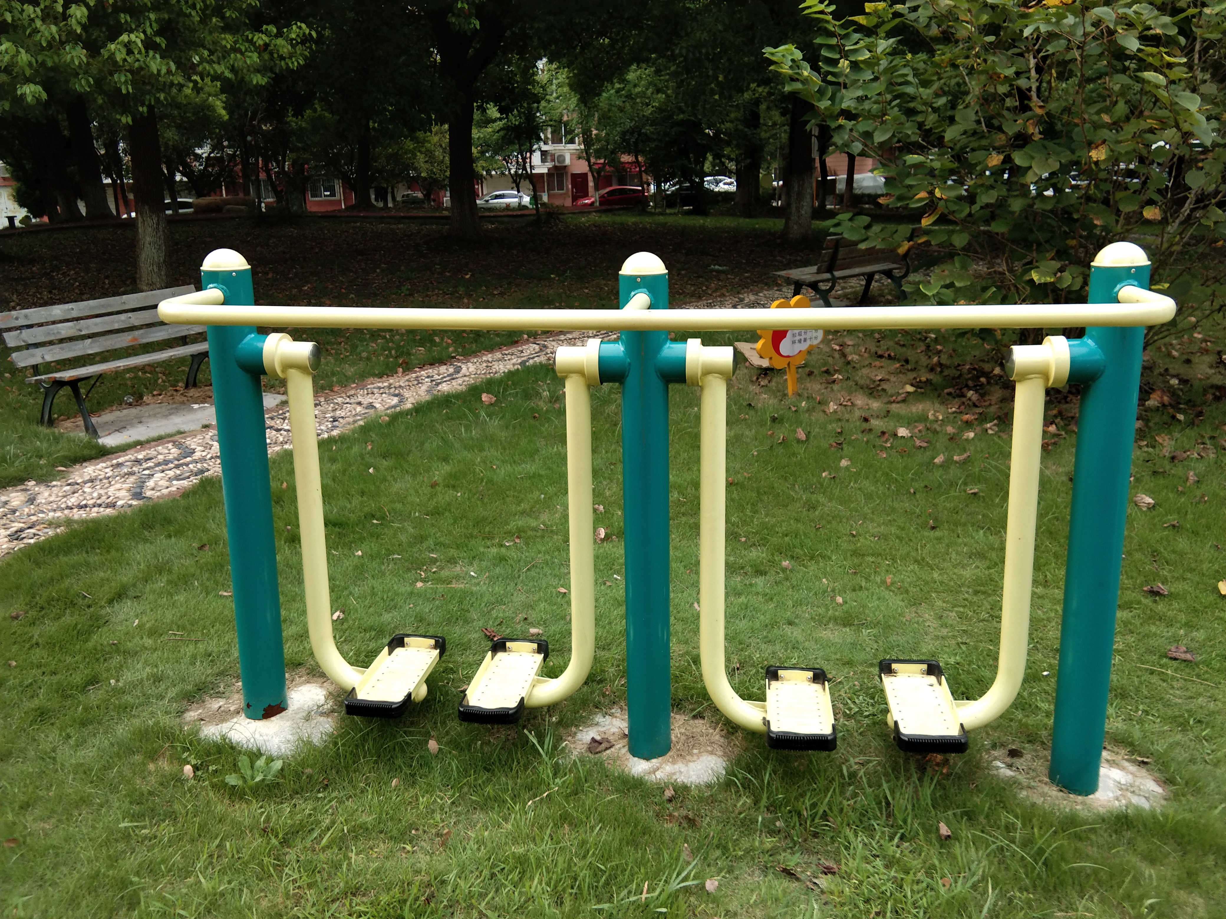 雙位太空漫步機