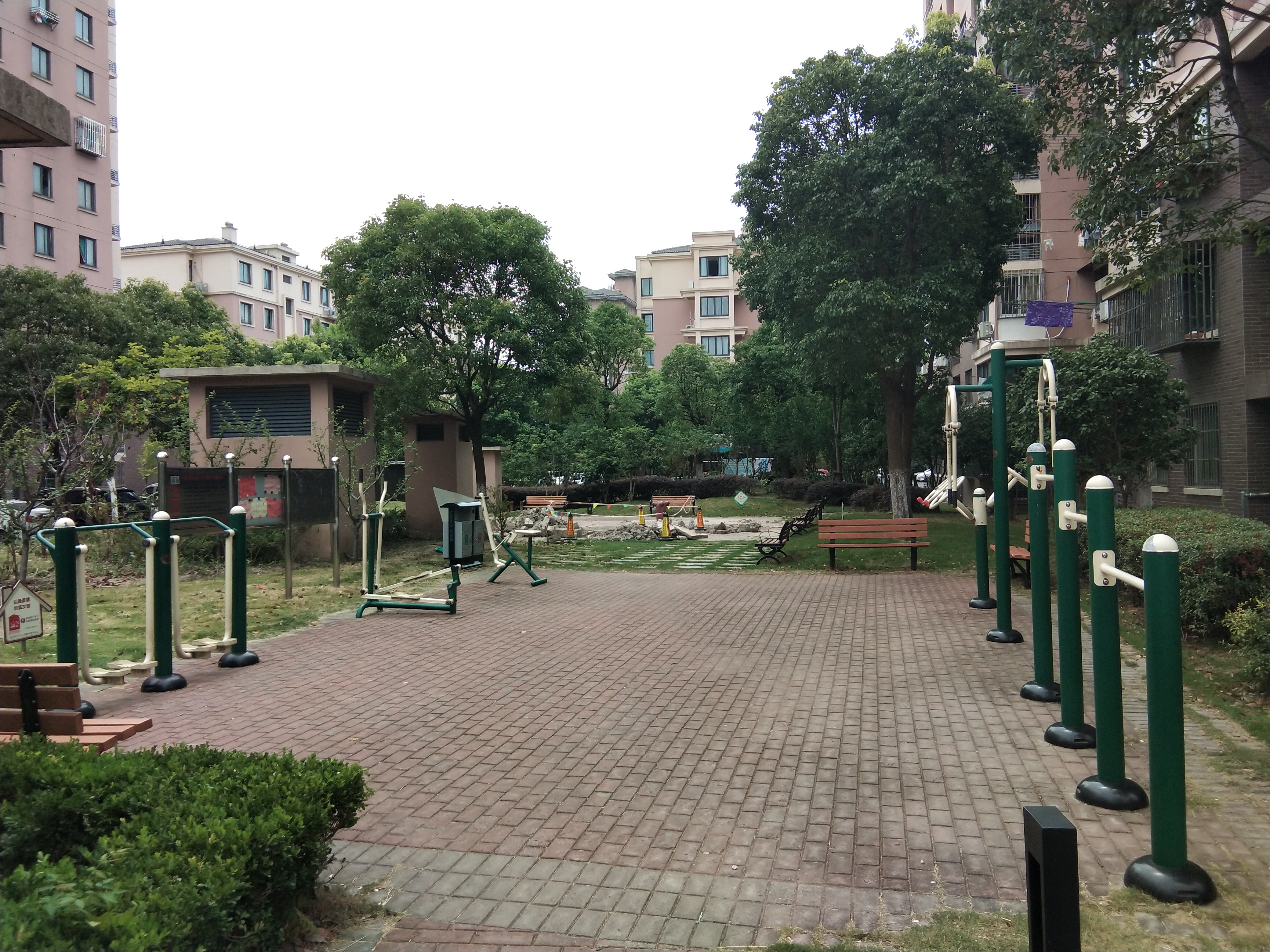 匯秀景苑居委健身點(diǎn)B