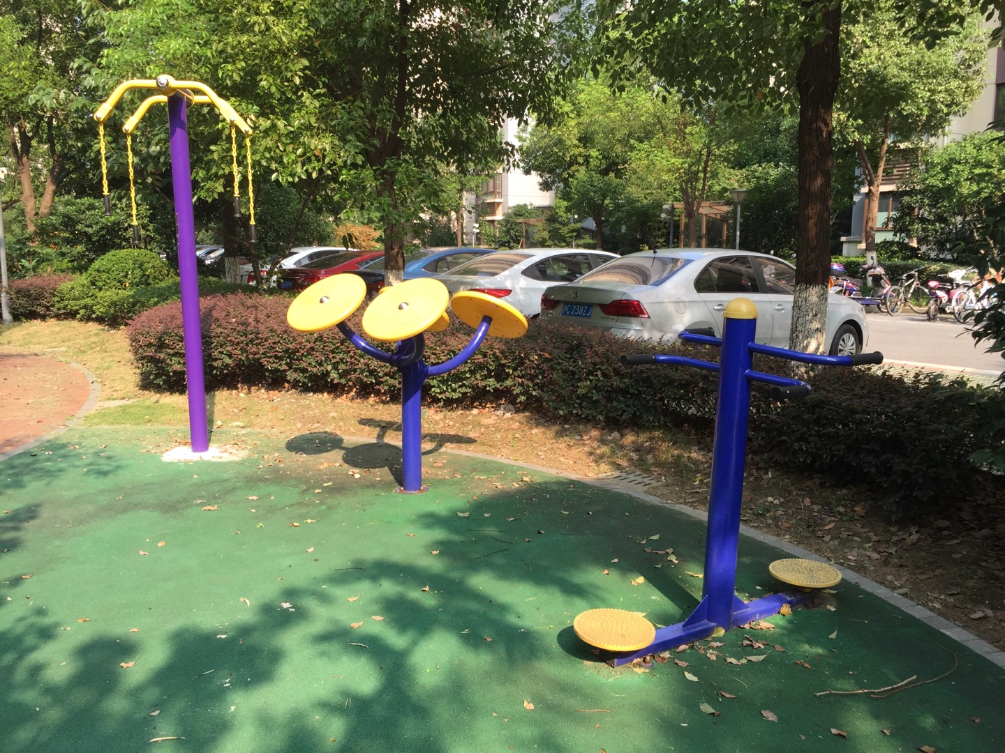 勞動(dòng)街社區(qū)健身點(diǎn)（4）