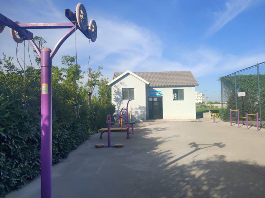 衛(wèi)星村三大頭健身點(diǎn)