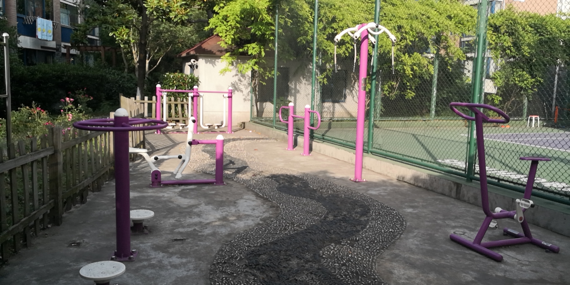 閔行區(qū)顓橋鎮(zhèn)好世鳳凰城健身點（南）