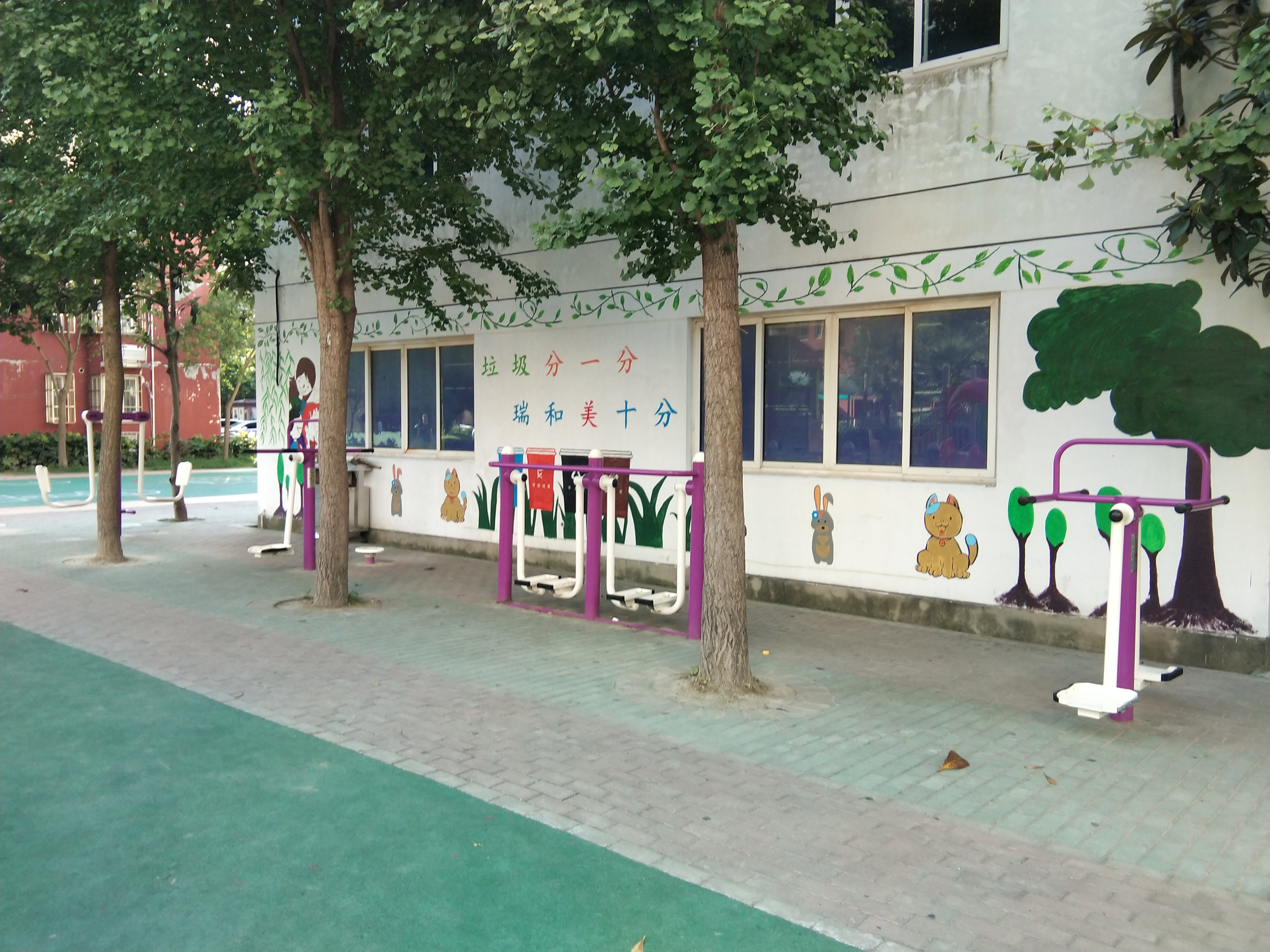 閔行區(qū)浦江鎮(zhèn)瑞和新苑60弄健身點