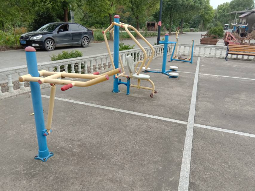 堡鎮(zhèn)米行村4隊(duì)健身點(diǎn)