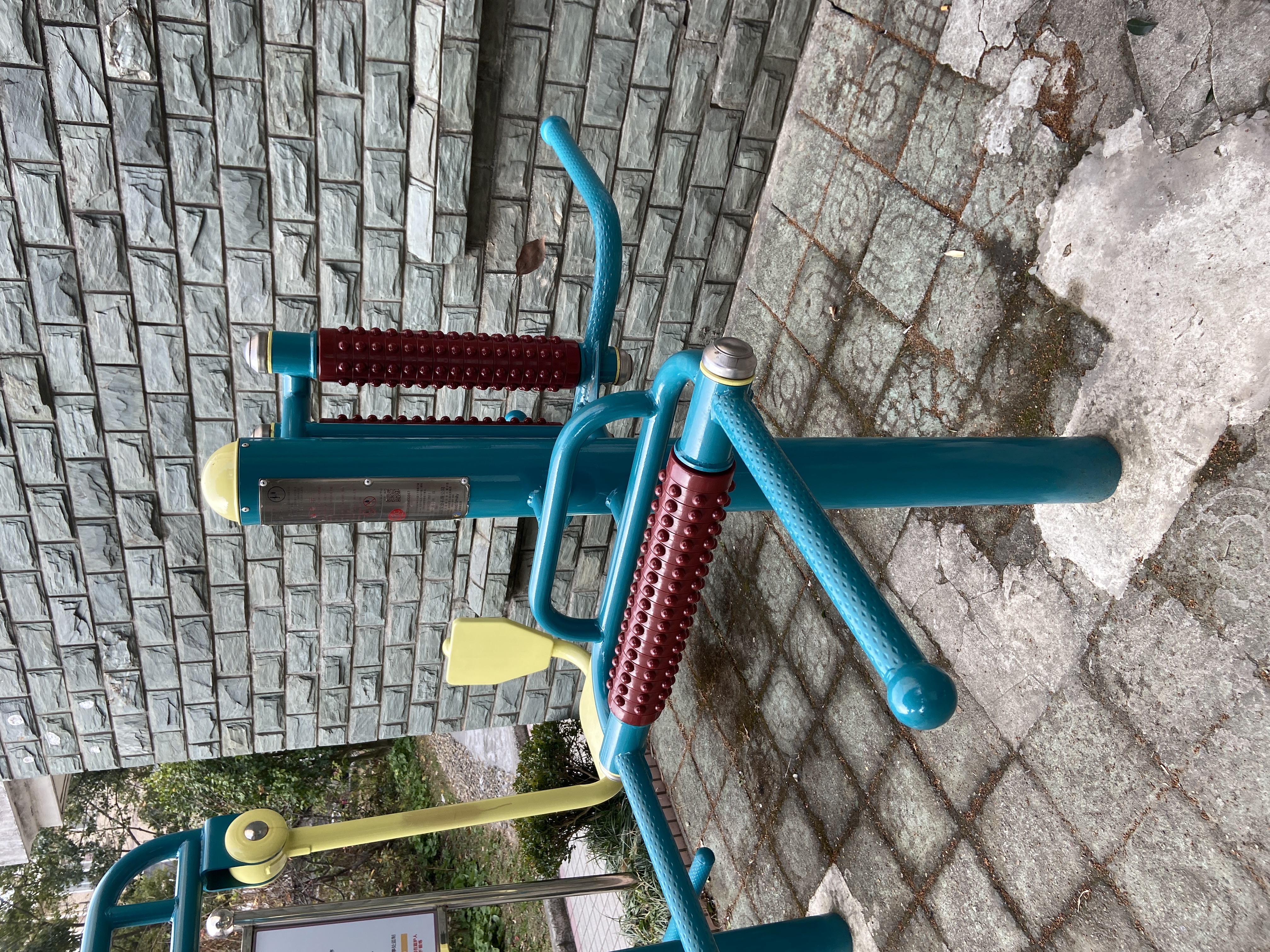 互動式腰背按摩器