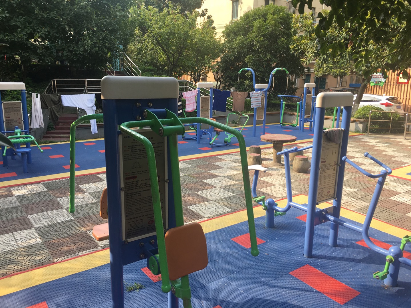 海濱二村二居委健身點(diǎn)