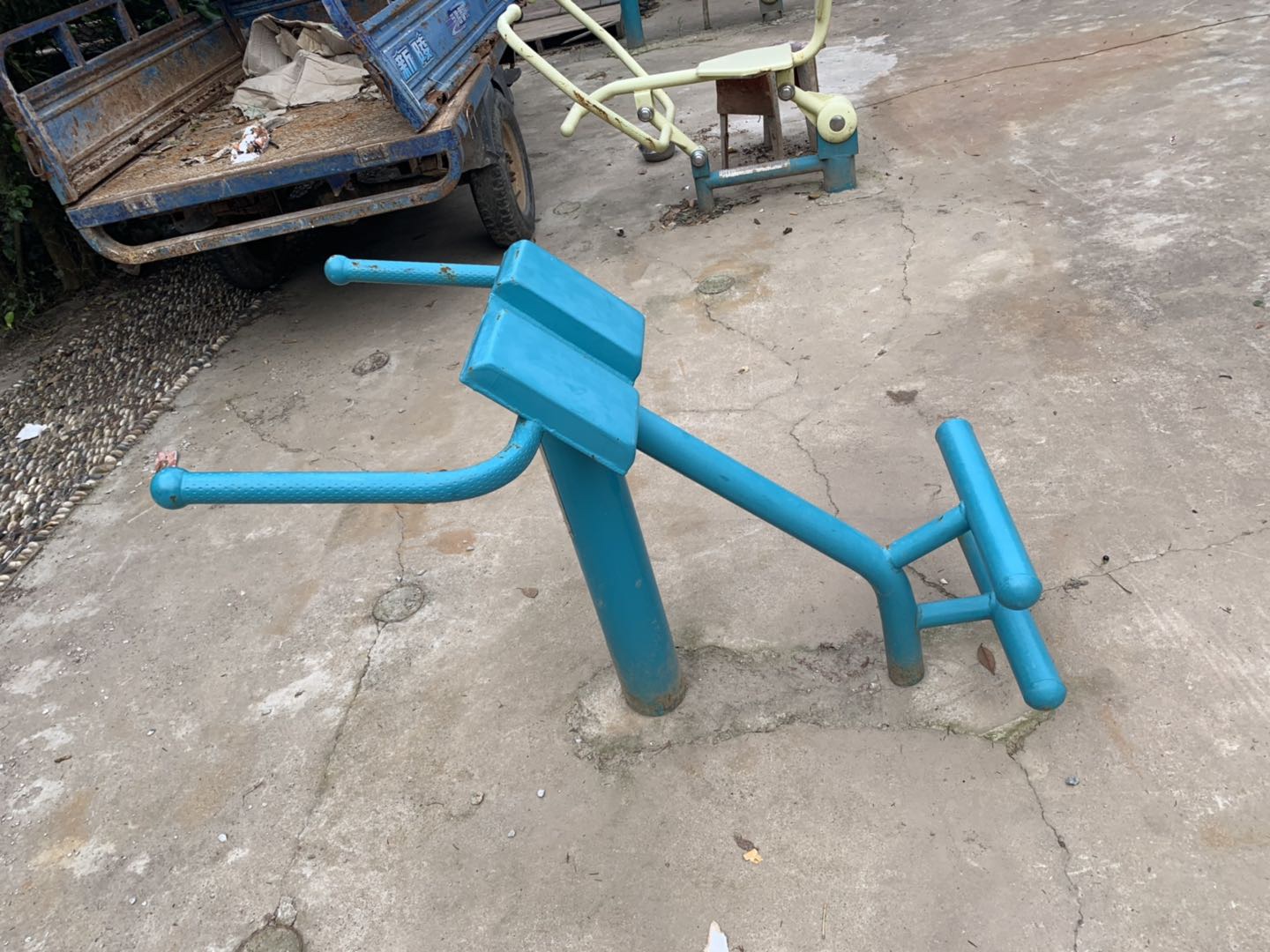 背肌訓(xùn)練器