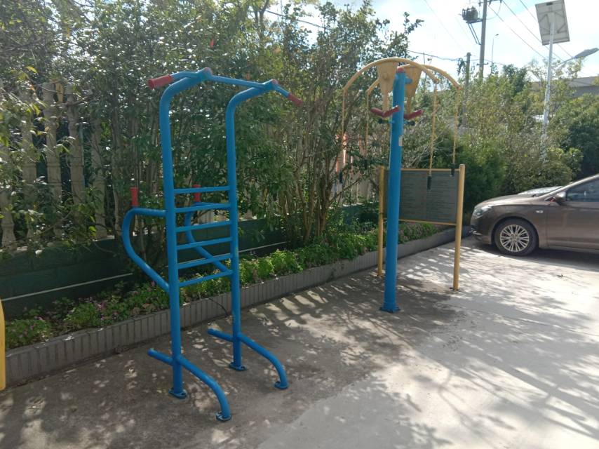 多功能訓(xùn)練器