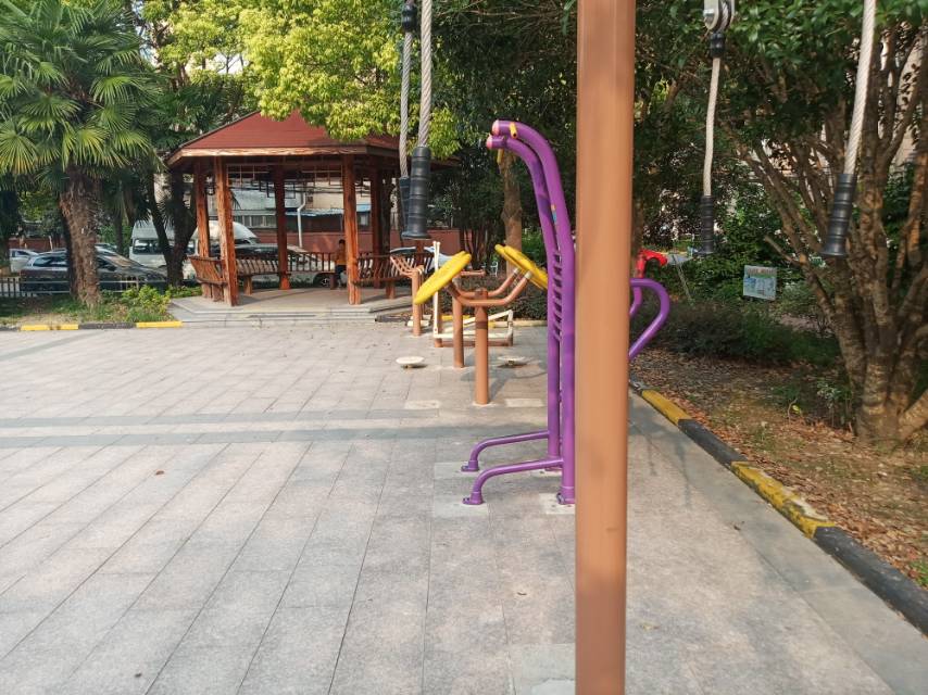 平南一居居委B健身苑點(diǎn)