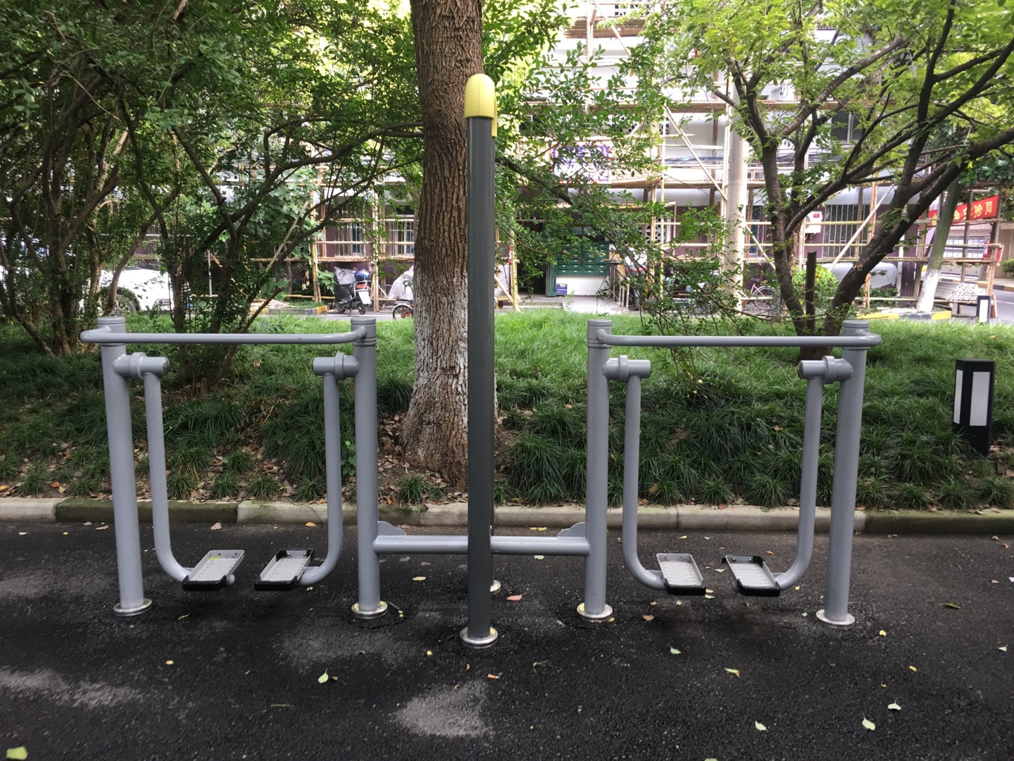 雙位太空漫步機(jī)