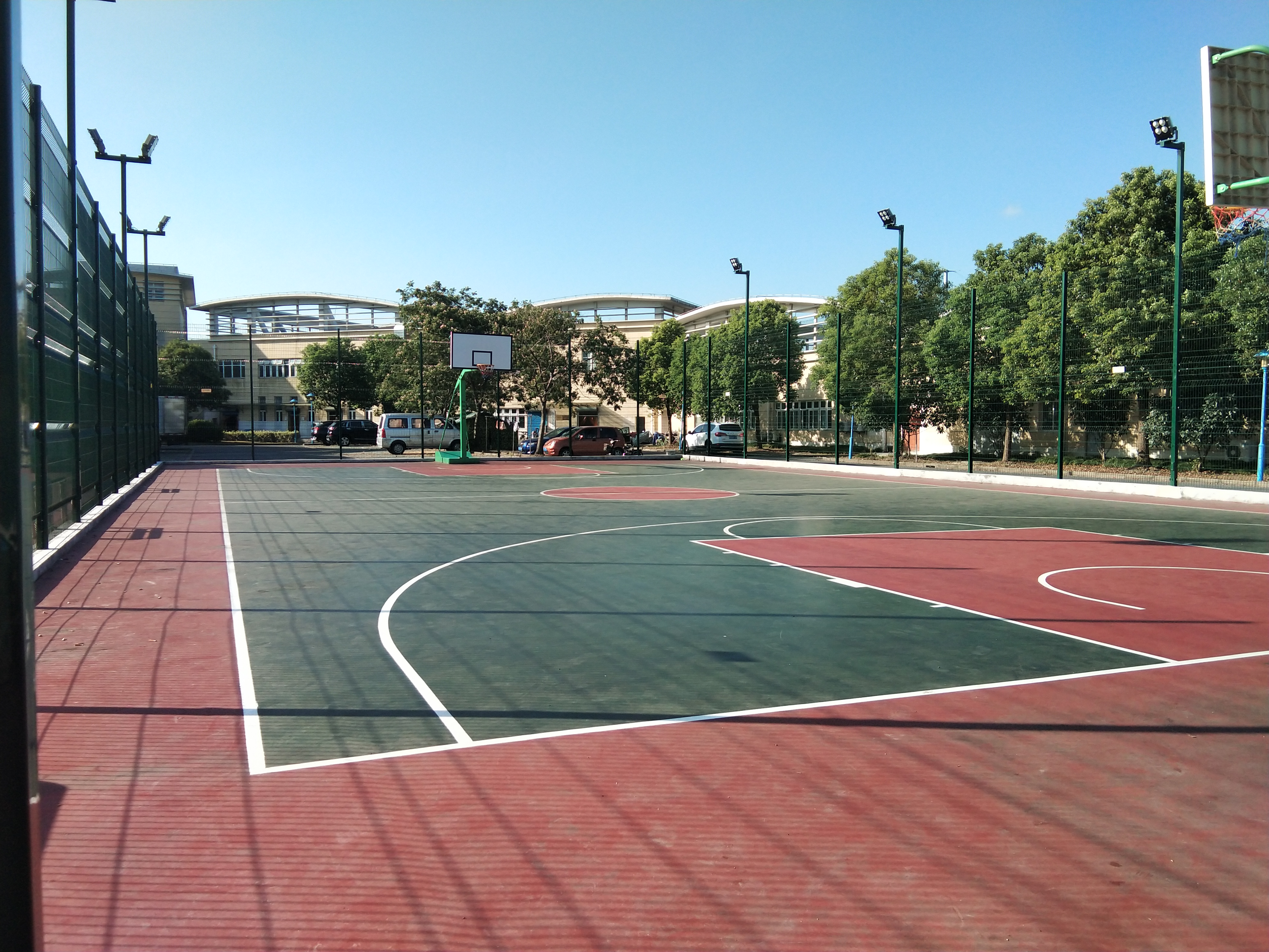 金山工業(yè)區(qū)生活配套服務(wù)中心社區(qū)公共運(yùn)動(dòng)場(chǎng)