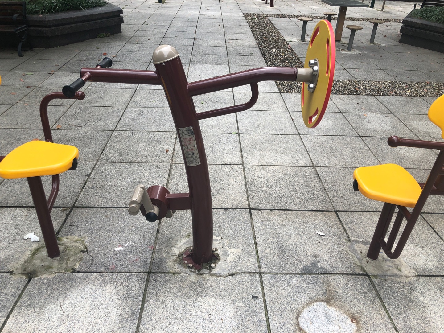 腳部轉(zhuǎn)動(dòng)臂力器