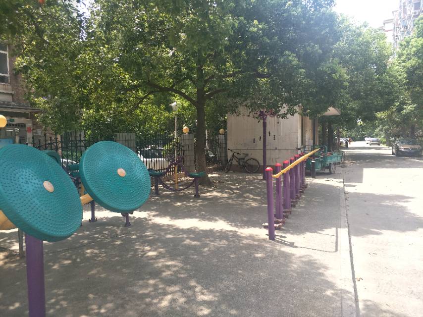 新月錦繡園健身苑點