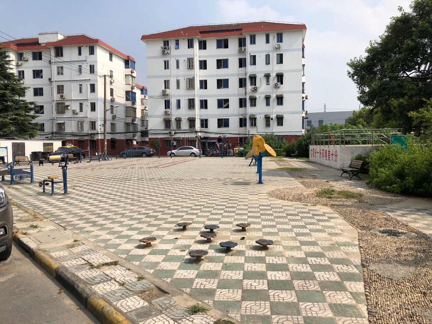 楊柳社區(qū)吳楊路100弄健身點(diǎn)