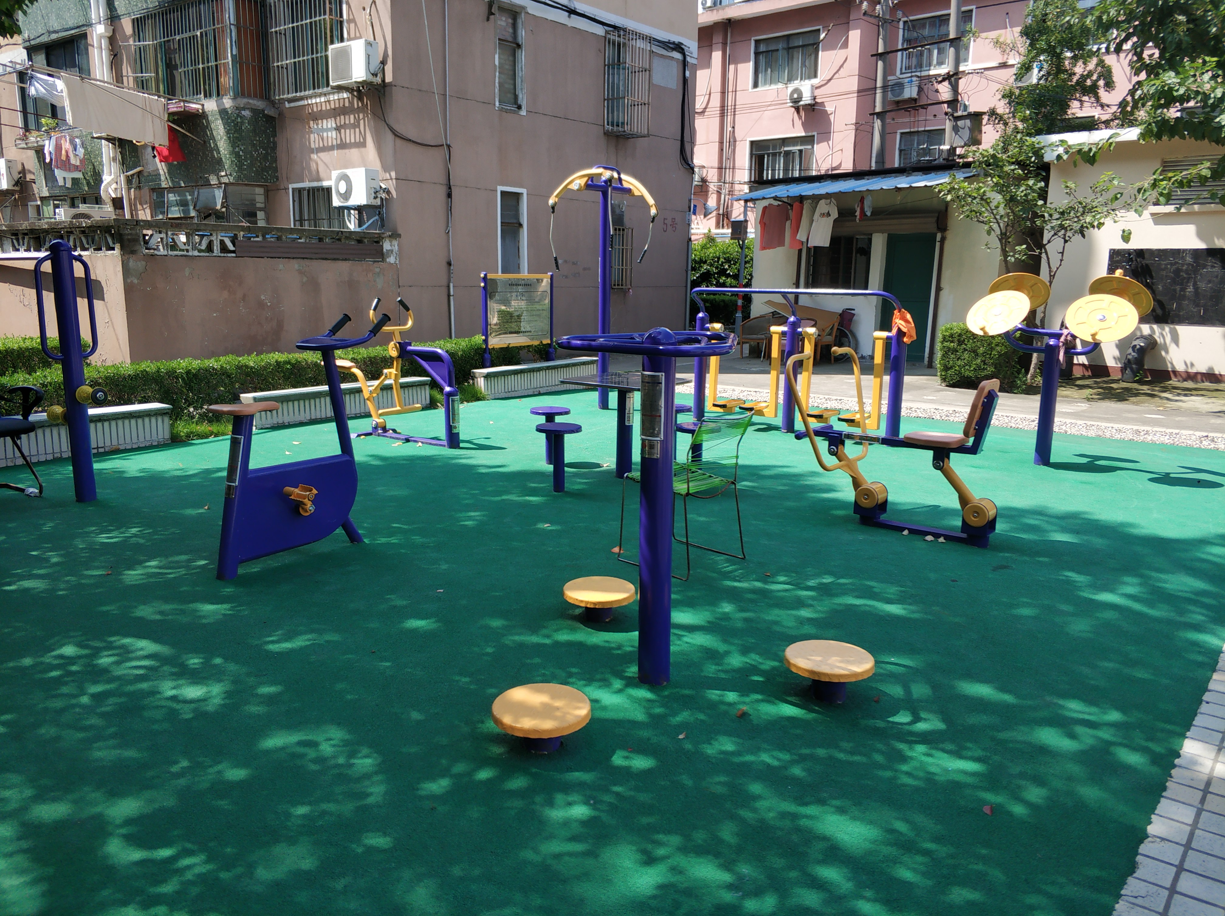 青城社區(qū)健身點(diǎn)2