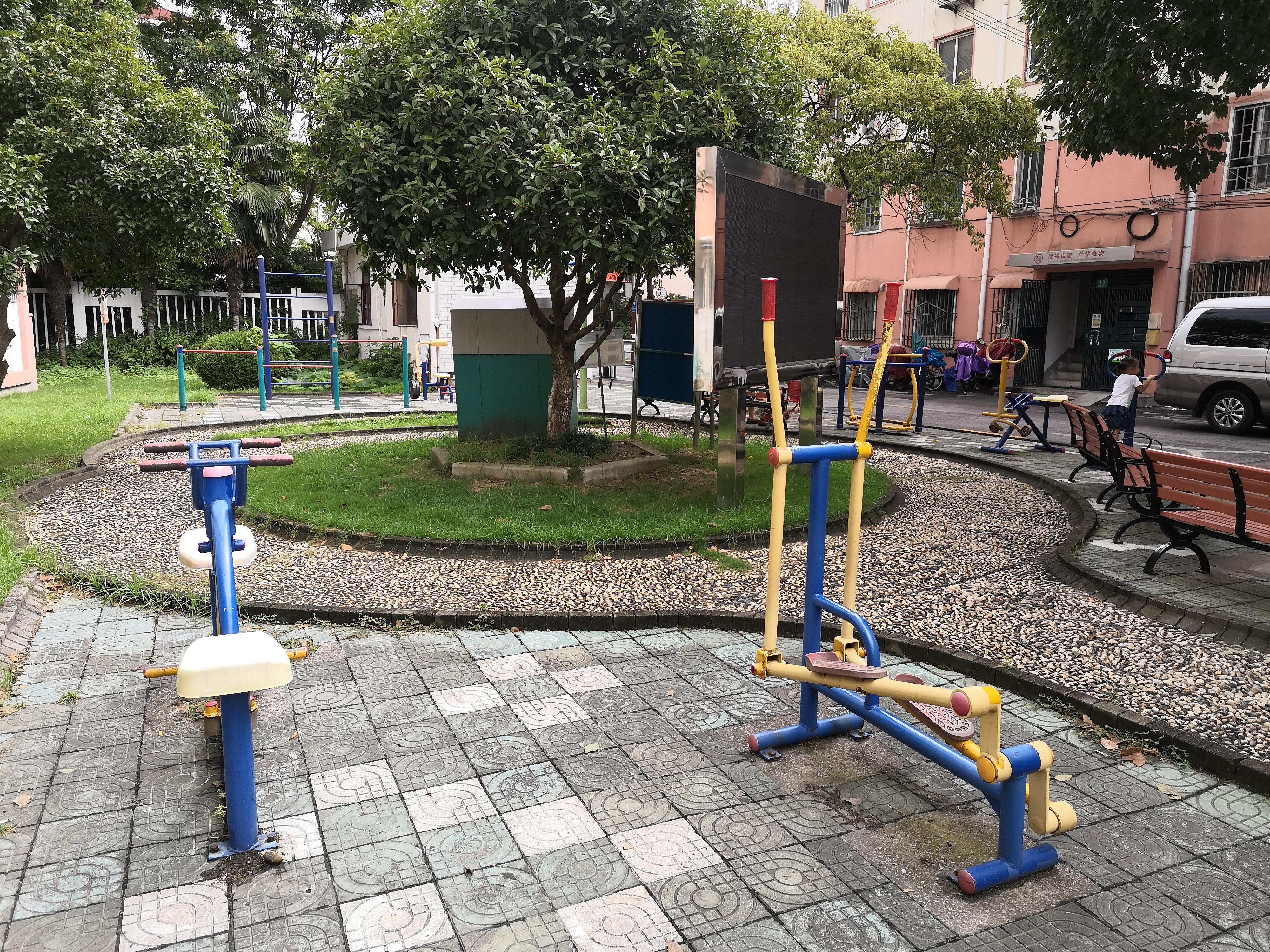 南苑四村健身苑點