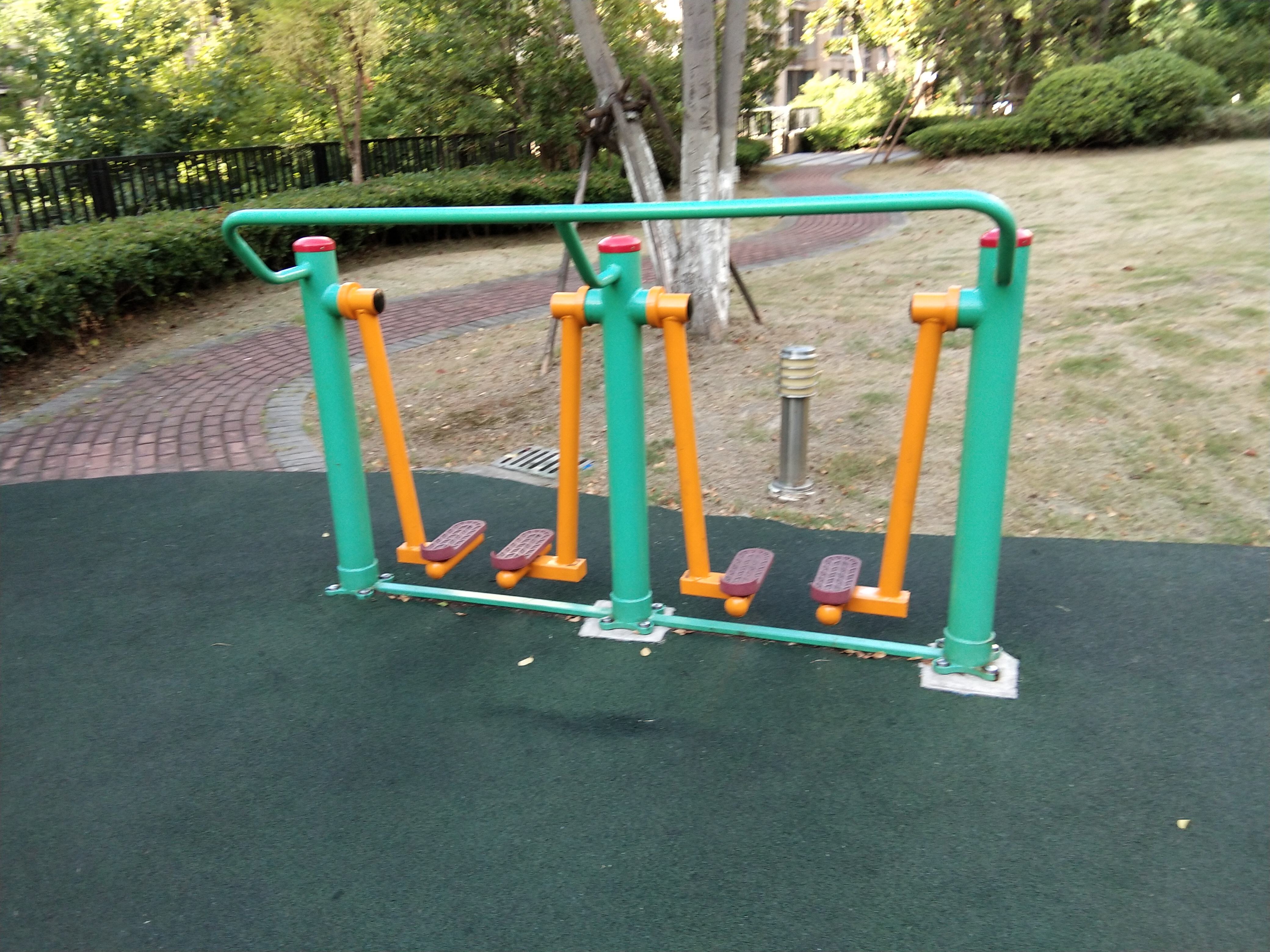 兩聯(lián)漫步機(jī)