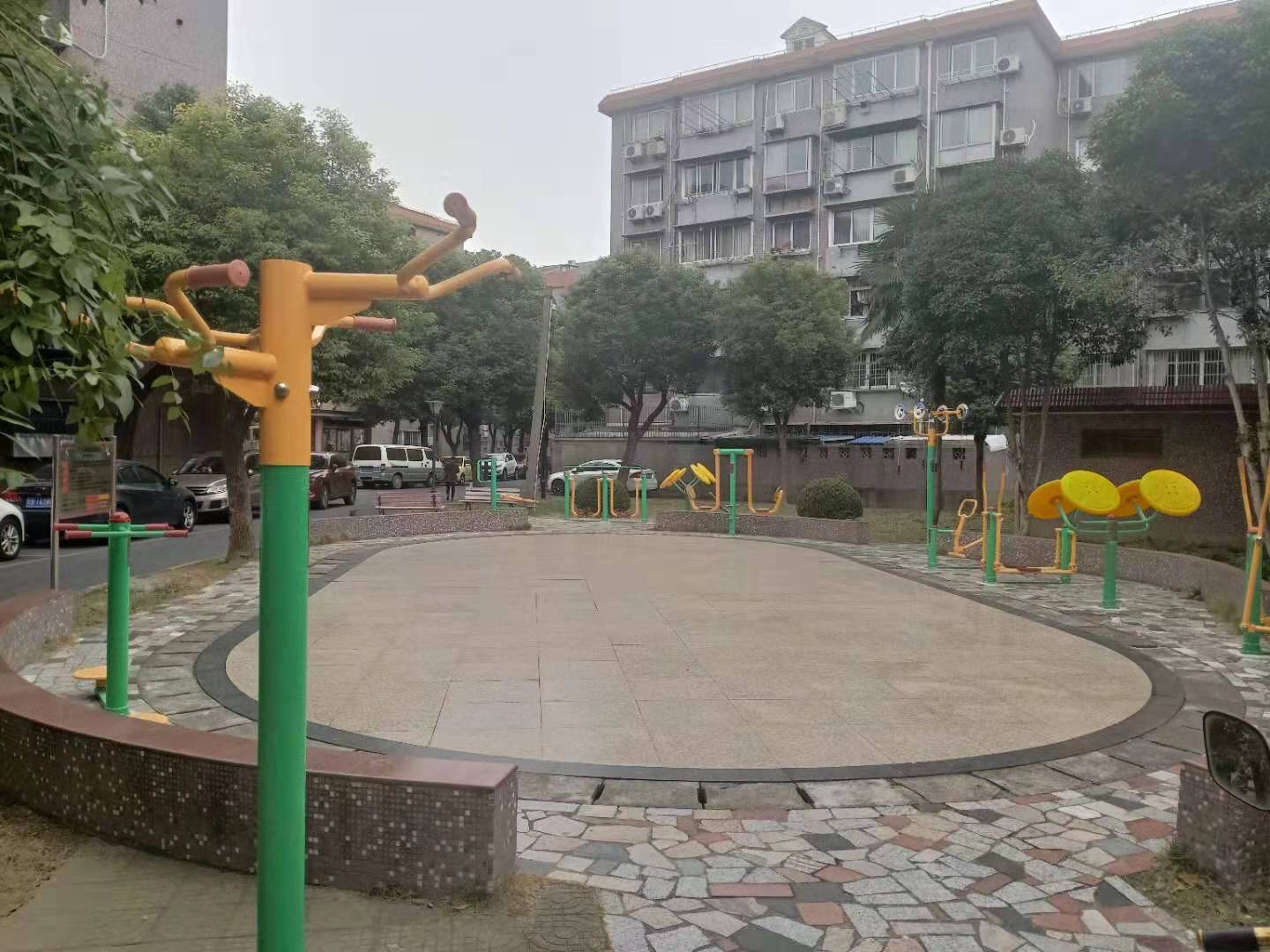 上虹居委四街坊健身點(diǎn)