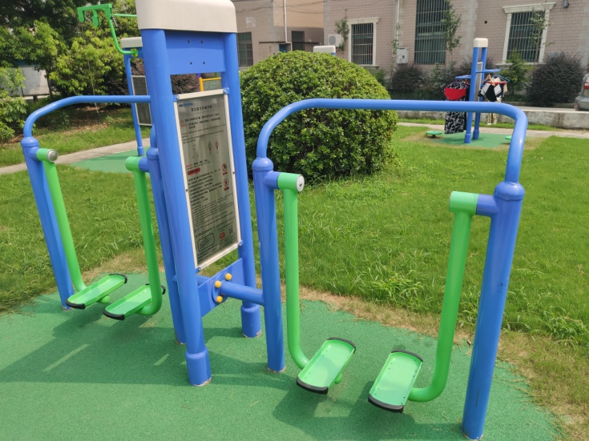 雙立柱太空漫步器