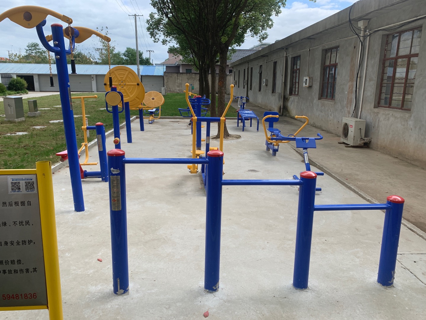 豎新鎮(zhèn)新樂居委健身點(diǎn)