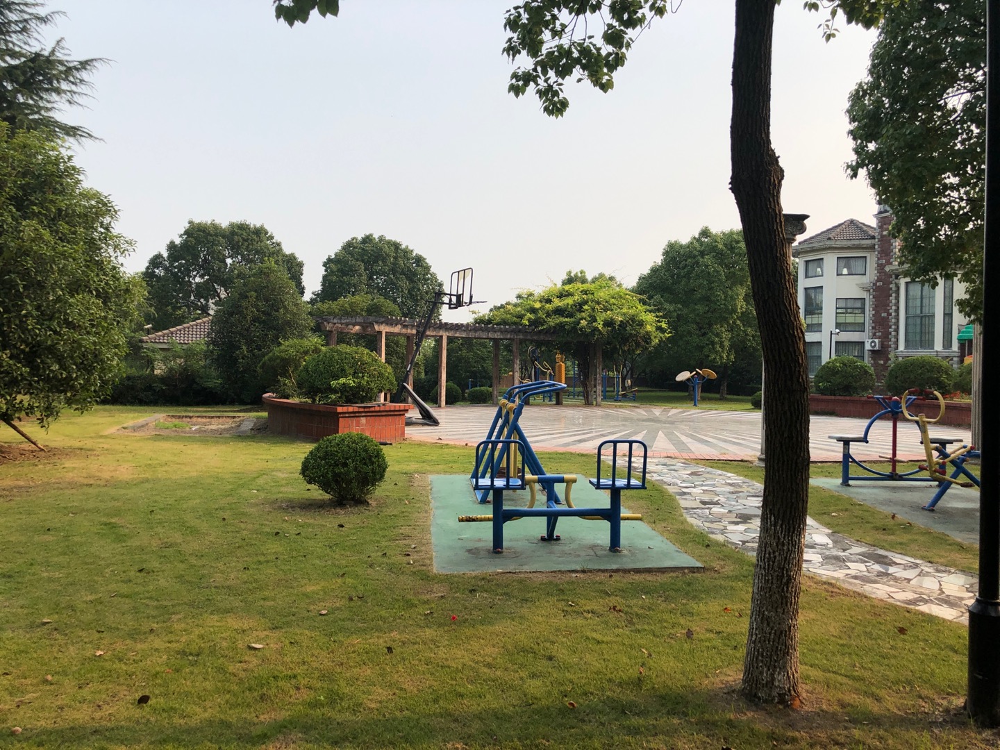 茜昆居委健身點