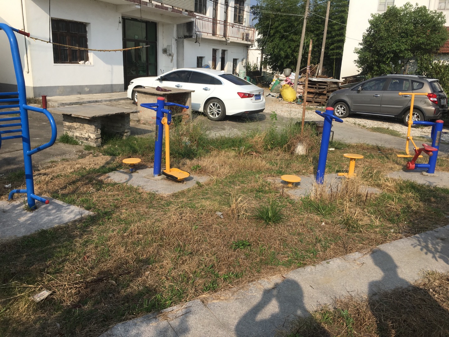 泖港鎮(zhèn)茹塘村長浜健身點(diǎn)