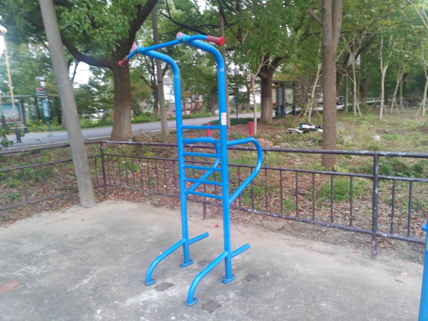 多功能訓(xùn)練器