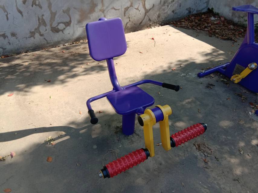 膝關(guān)節(jié)訓(xùn)練器