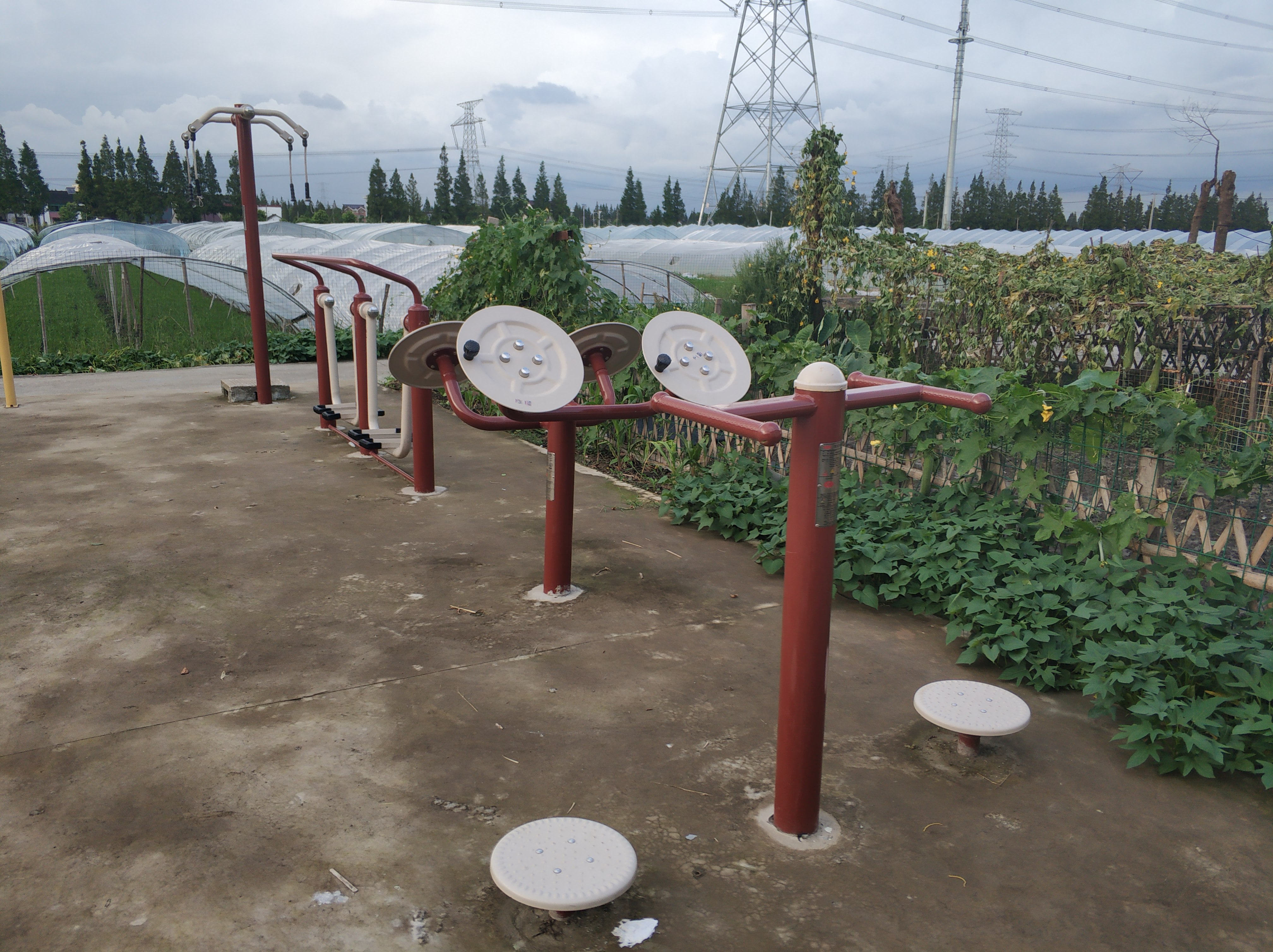 新陽村健身苑點(diǎn)2