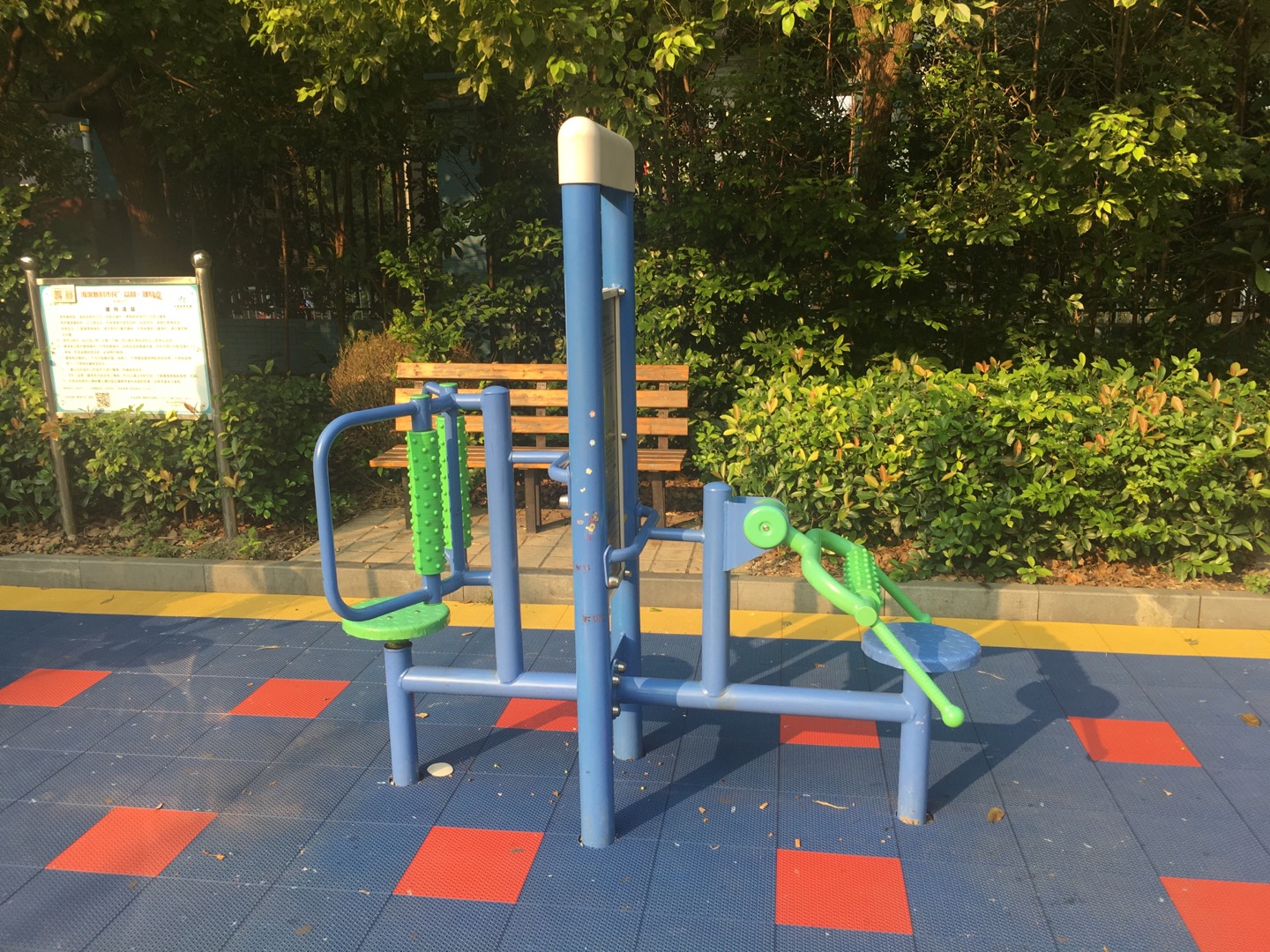 雙立柱腰背按摩器