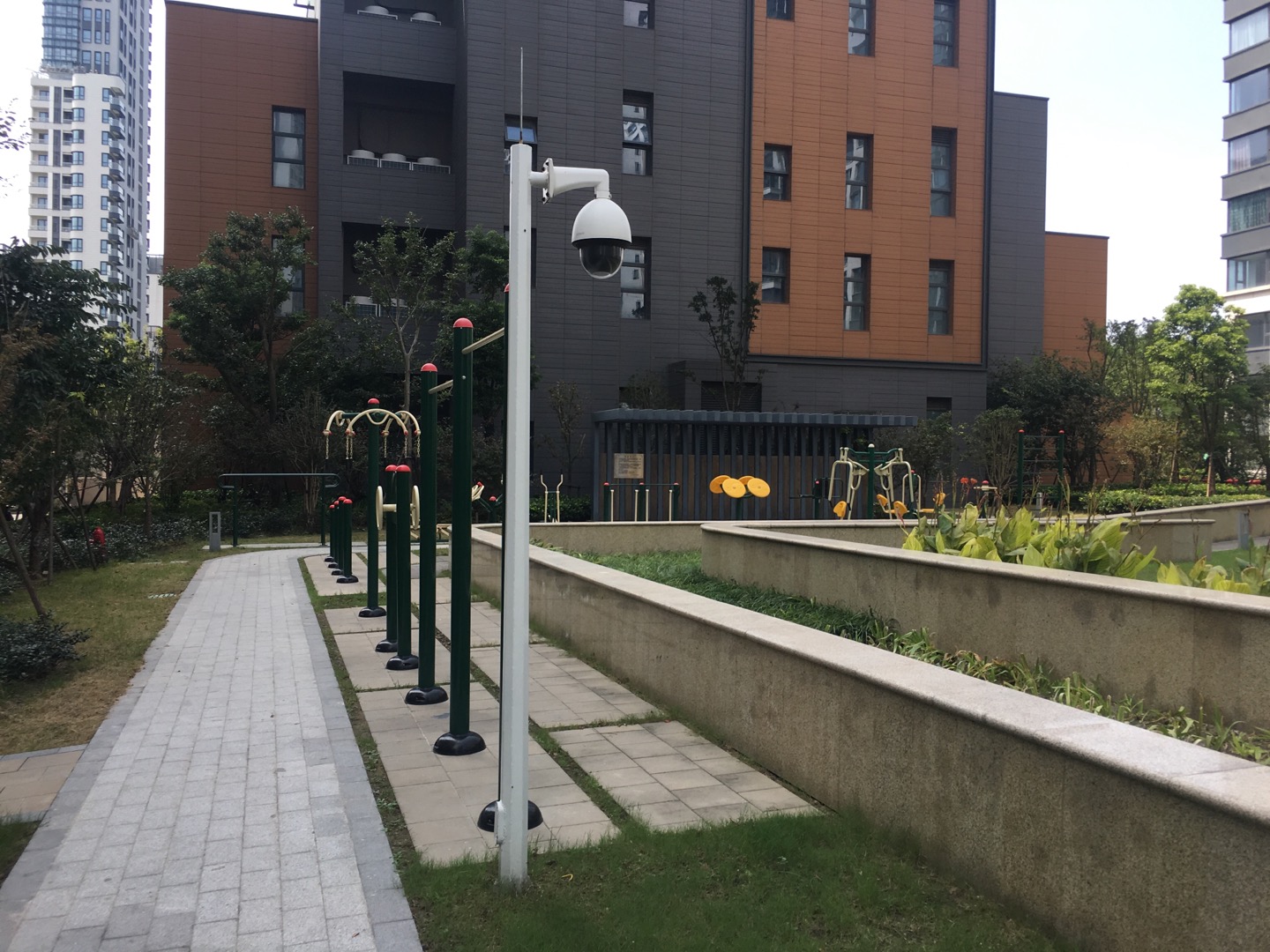 長灘盛東苑健身點1