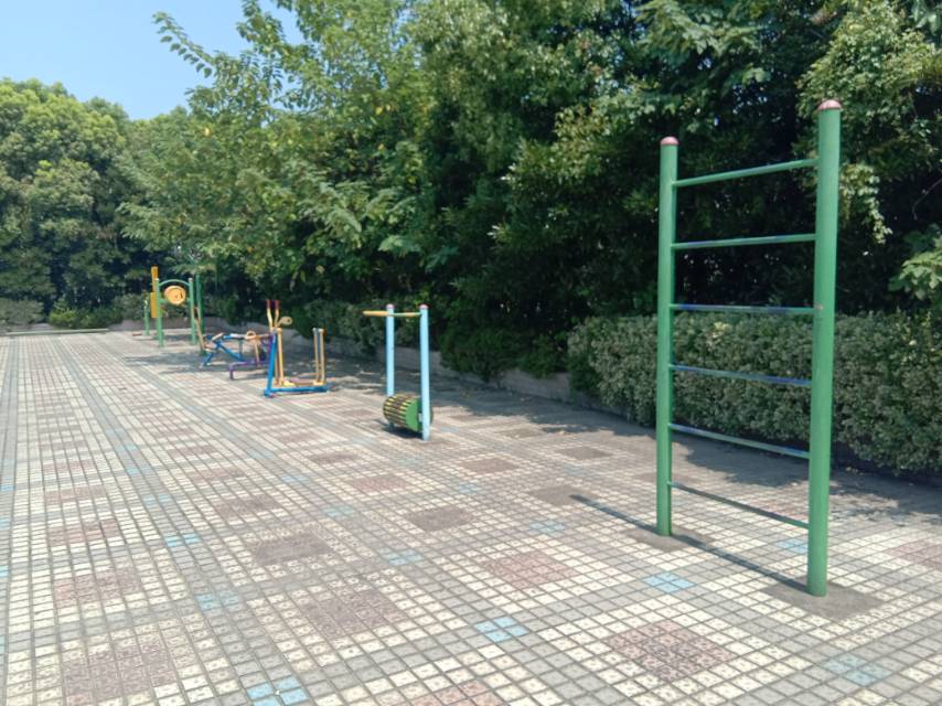 彭趙小區(qū)中區(qū)市民健身點(diǎn)2