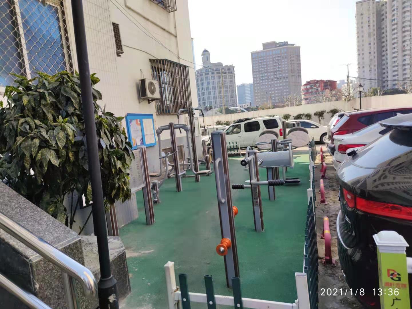 靜安區(qū)北站街道晉元居委健身點（ 晉元路88弄）