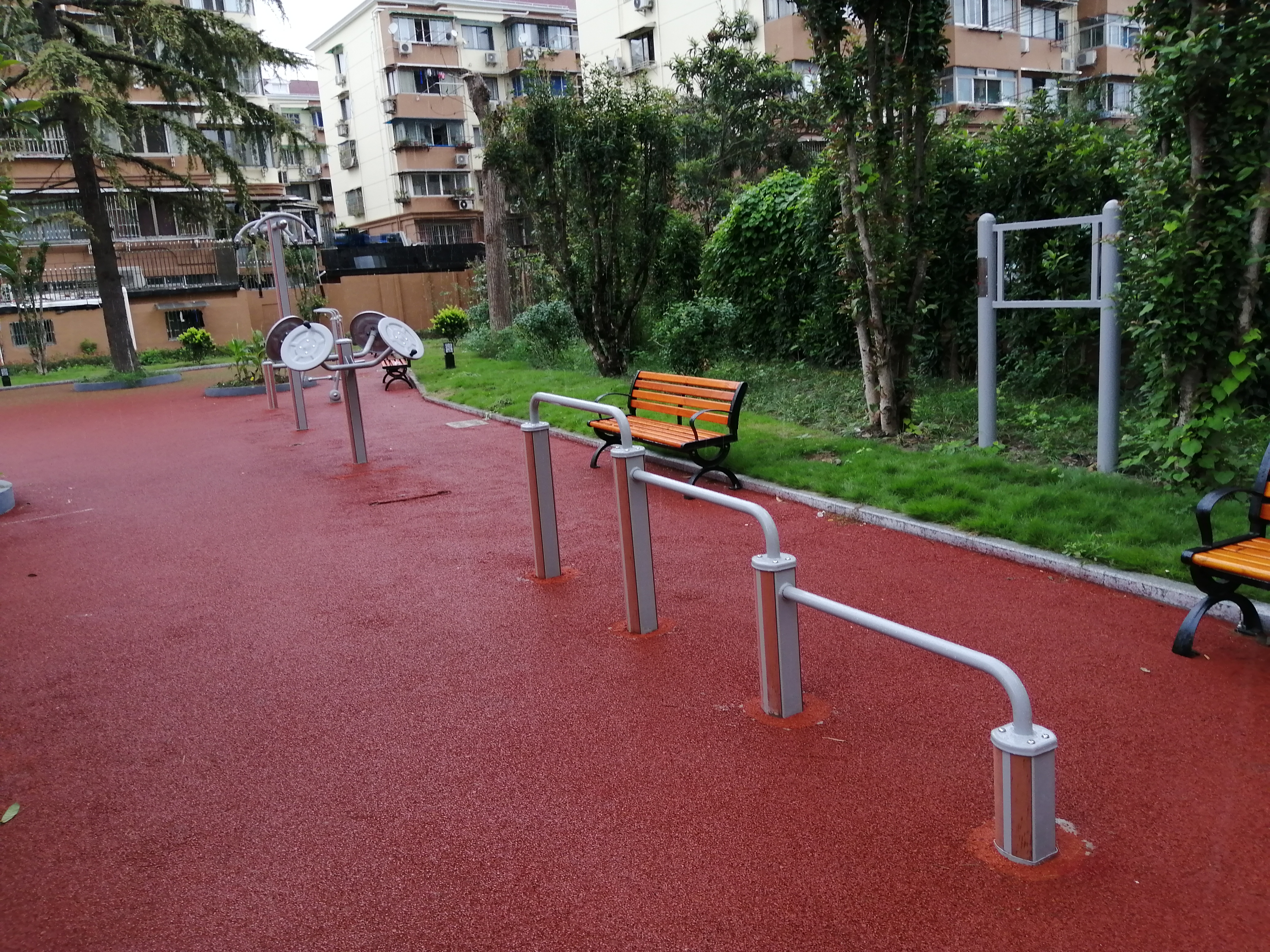 甘泉街道東泉苑（一）健身點(diǎn)