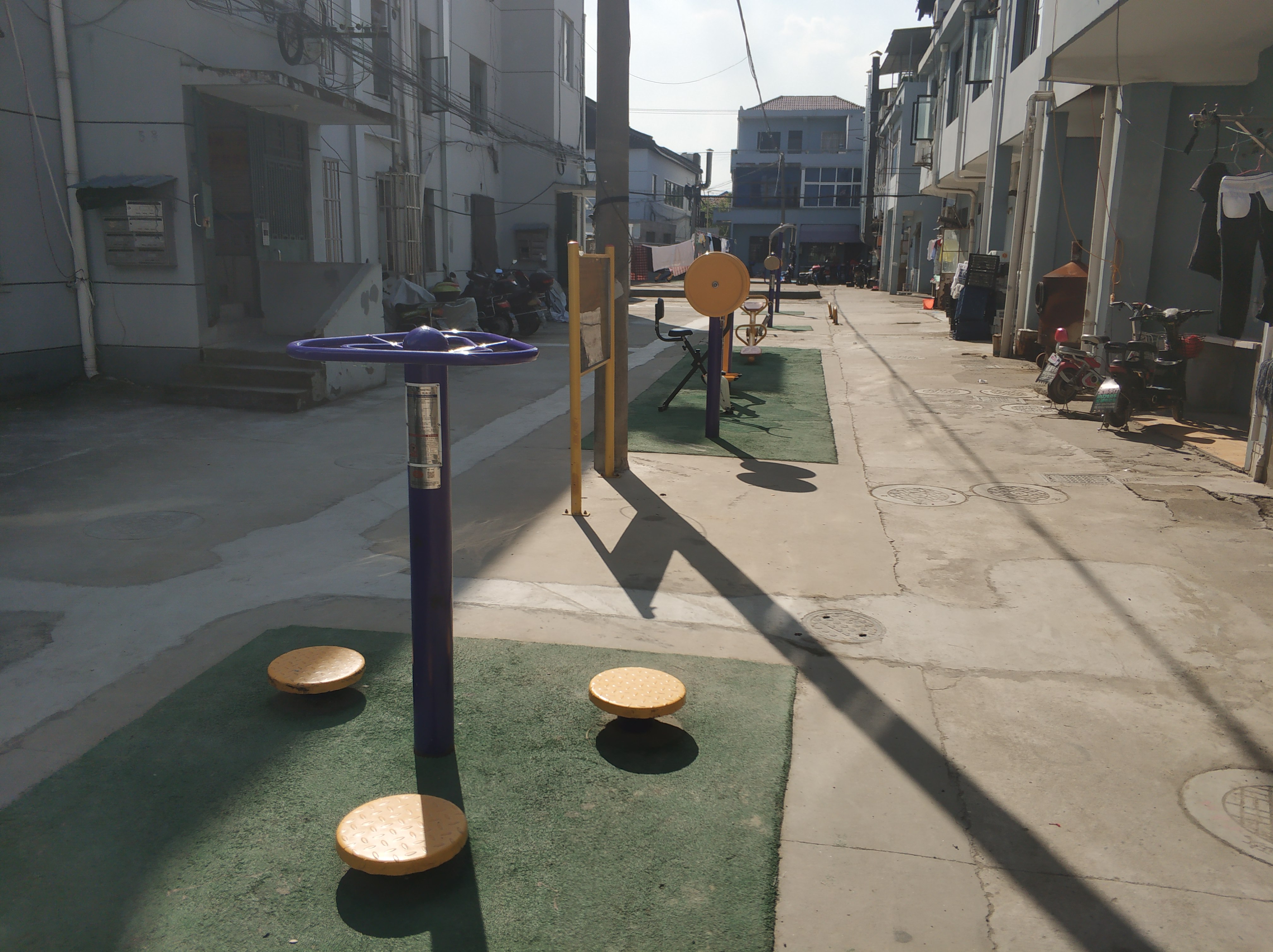 盈新小區(qū)健身苑點