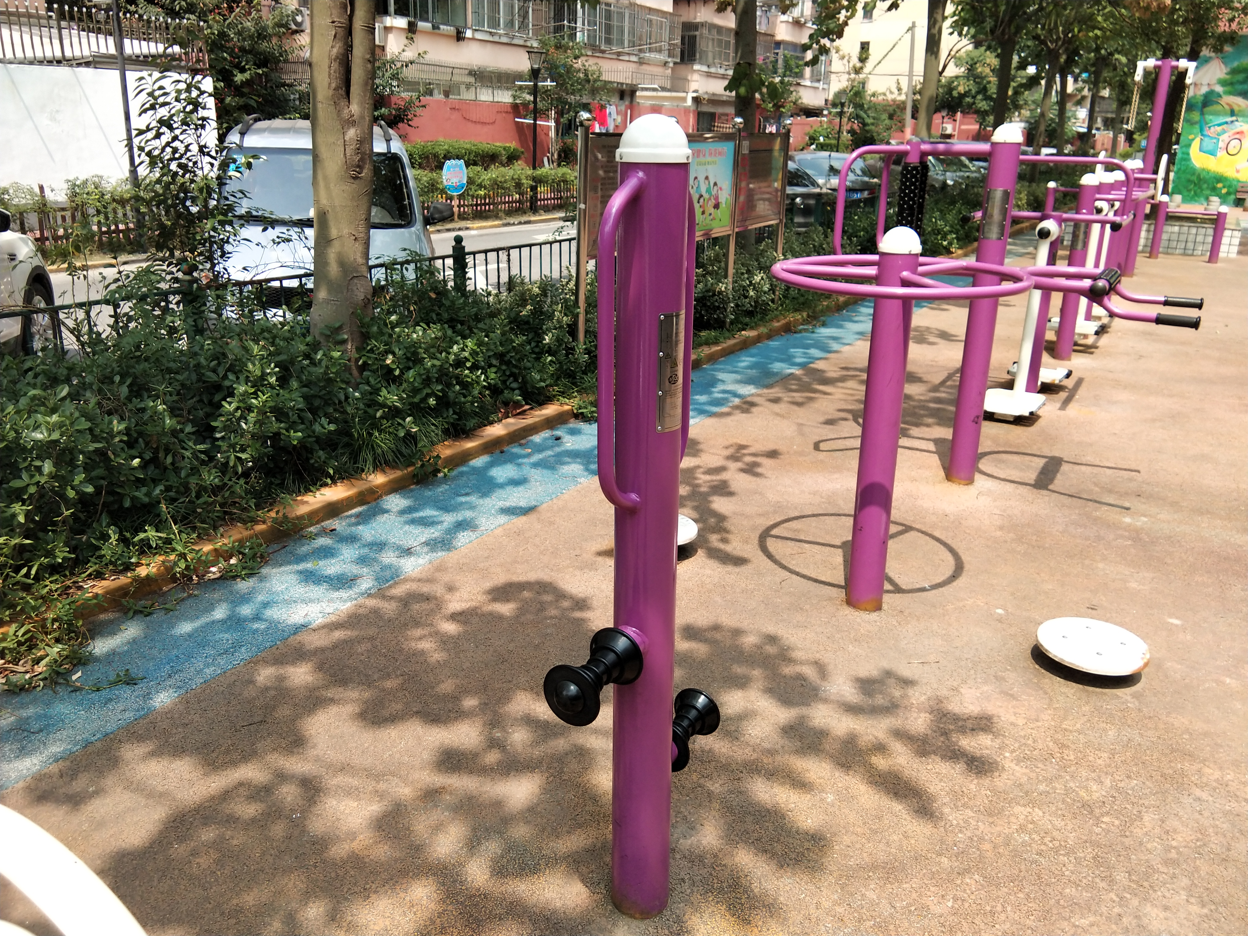 腿部按摩訓練器