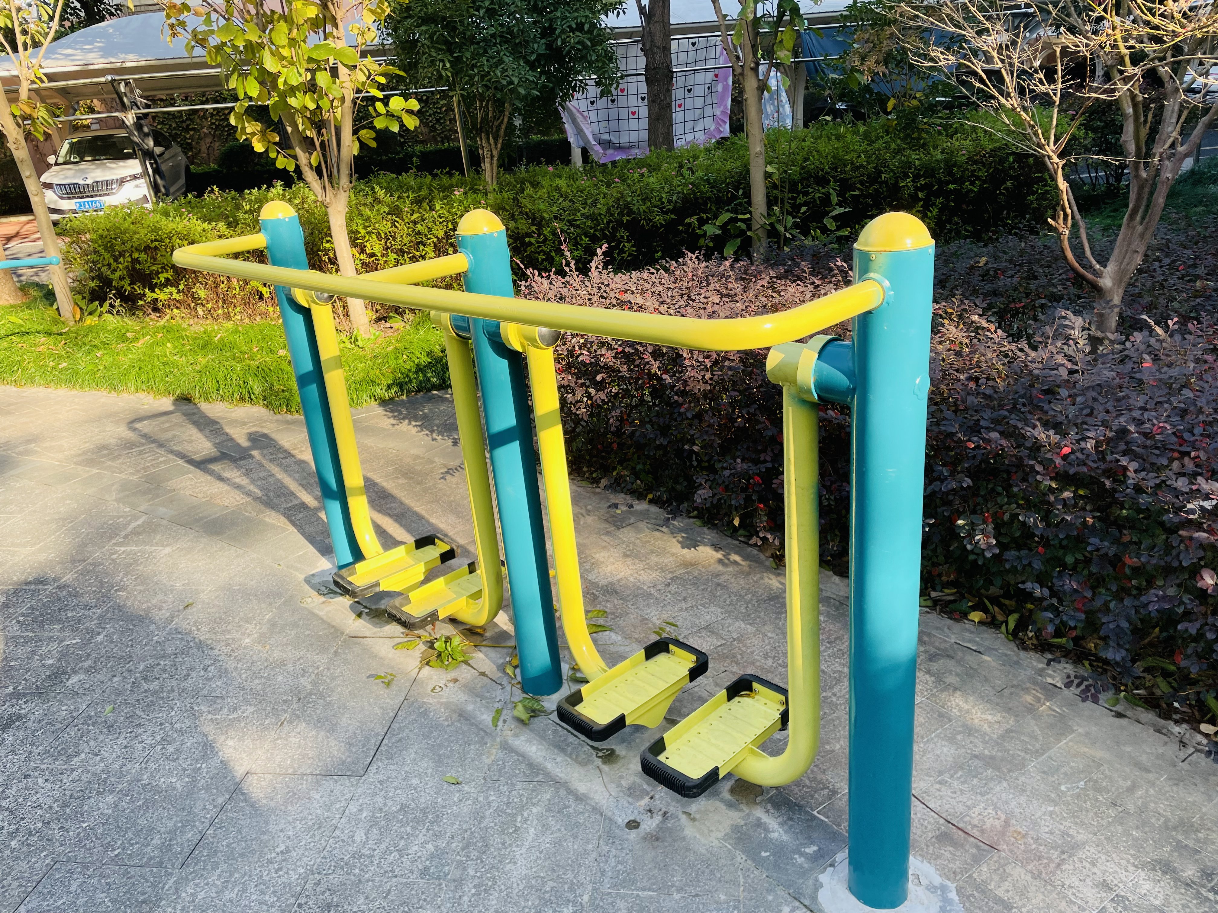 二位智能太空漫步機(jī)