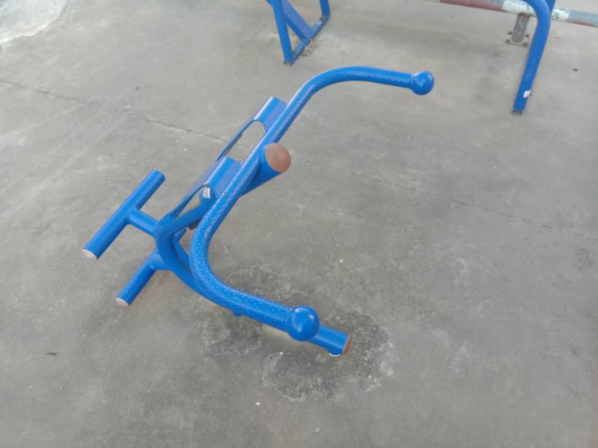 背肌訓(xùn)練器