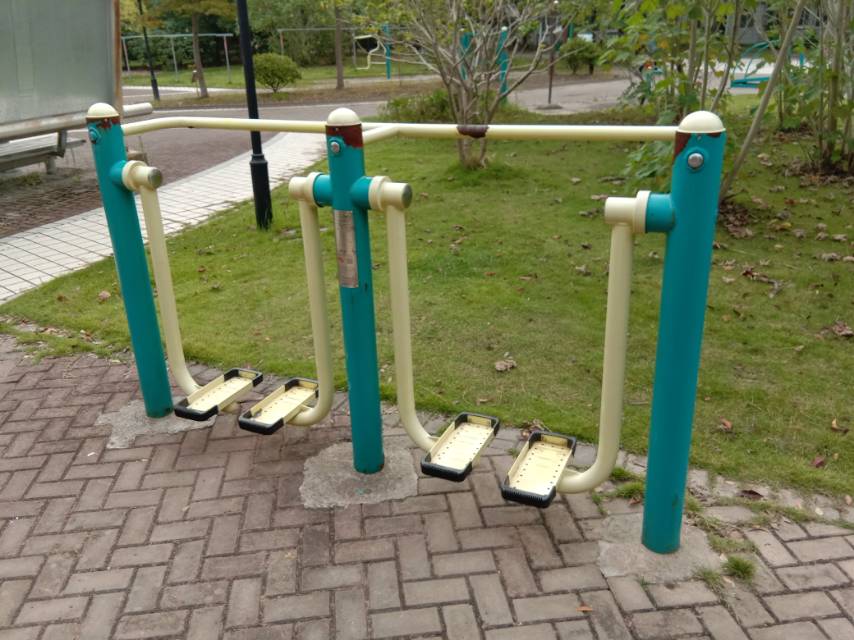 雙位太空漫步機(jī)