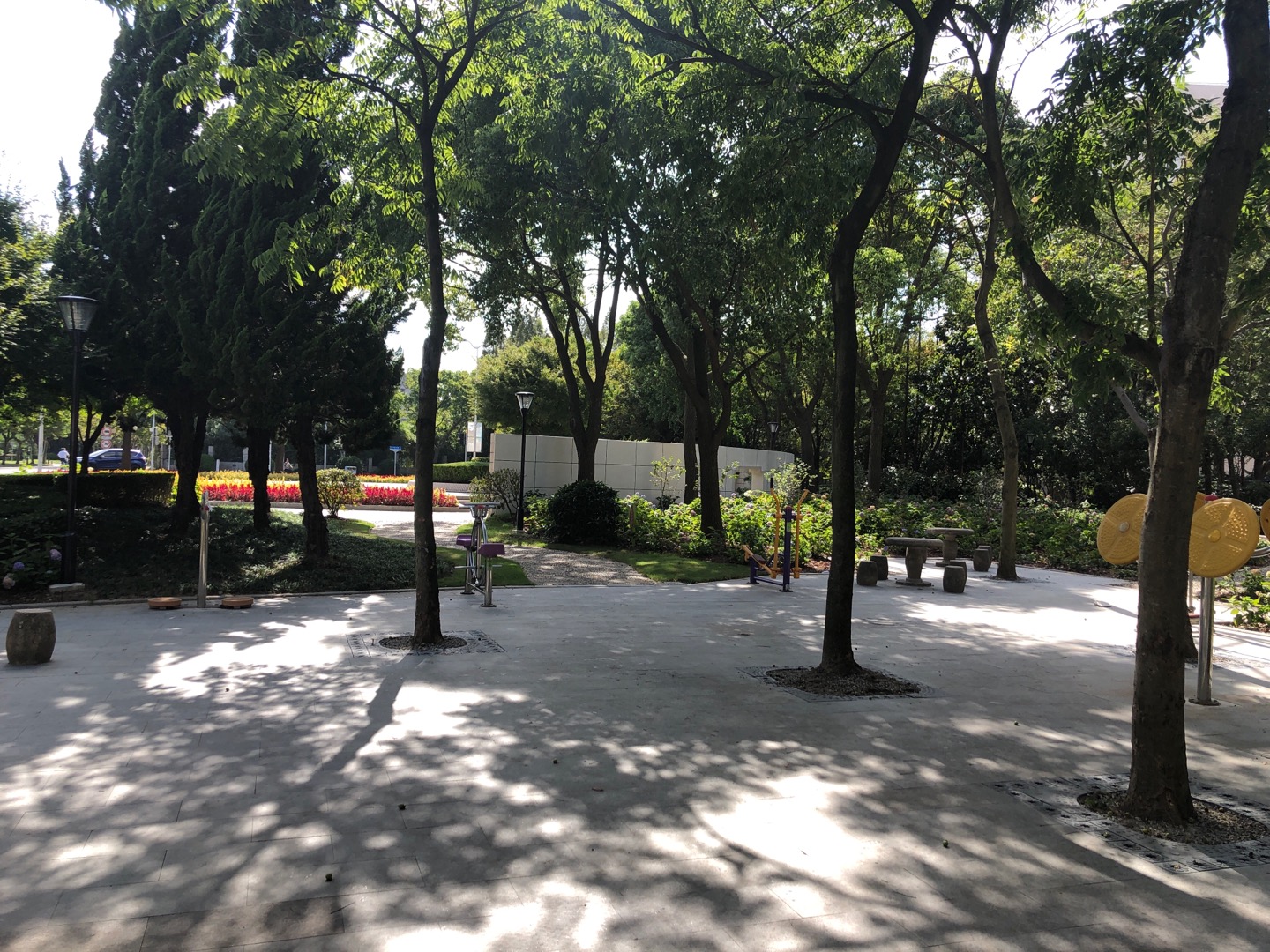 梅州新村廣安小區(qū)健身點