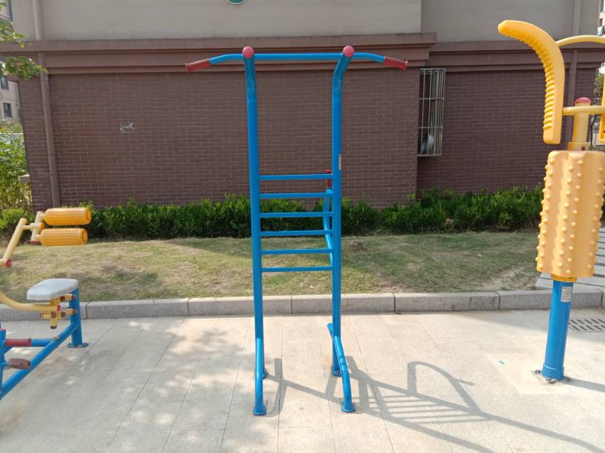 多功能訓(xùn)練器