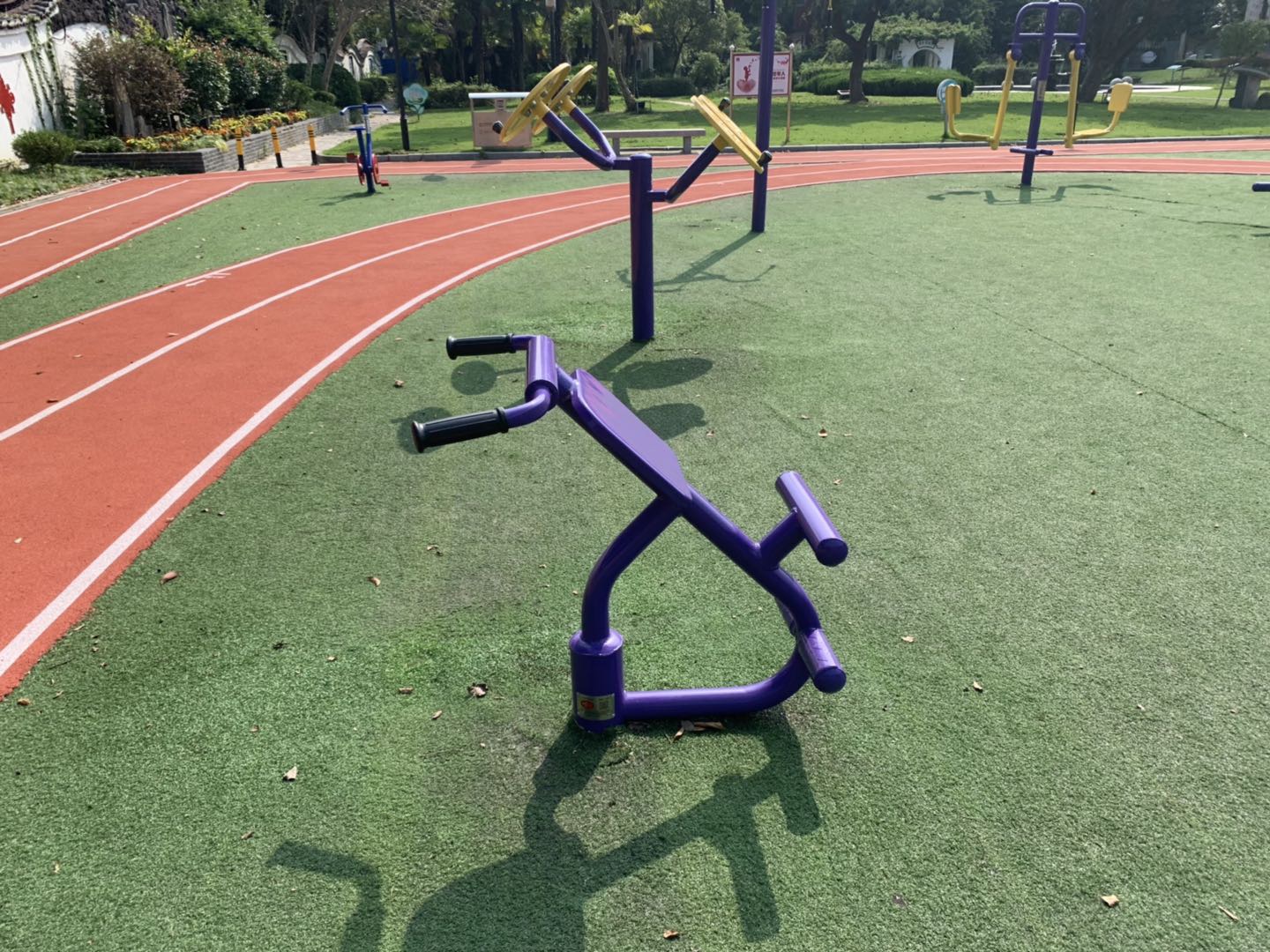 背肌訓(xùn)練器