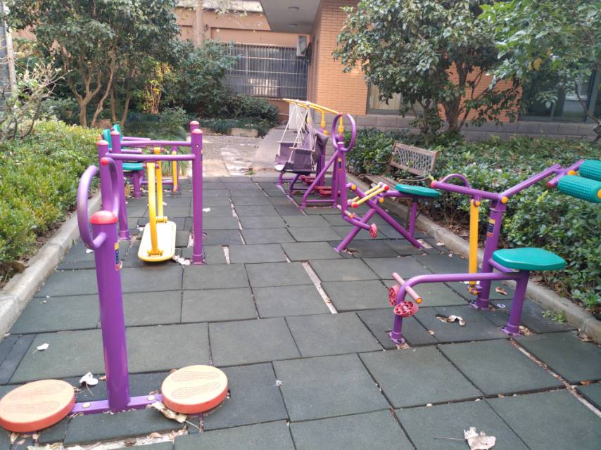 新寺新街市民益智健身苑點(diǎn)