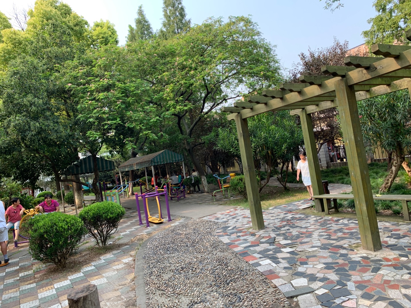 淞南五村一居委健身點