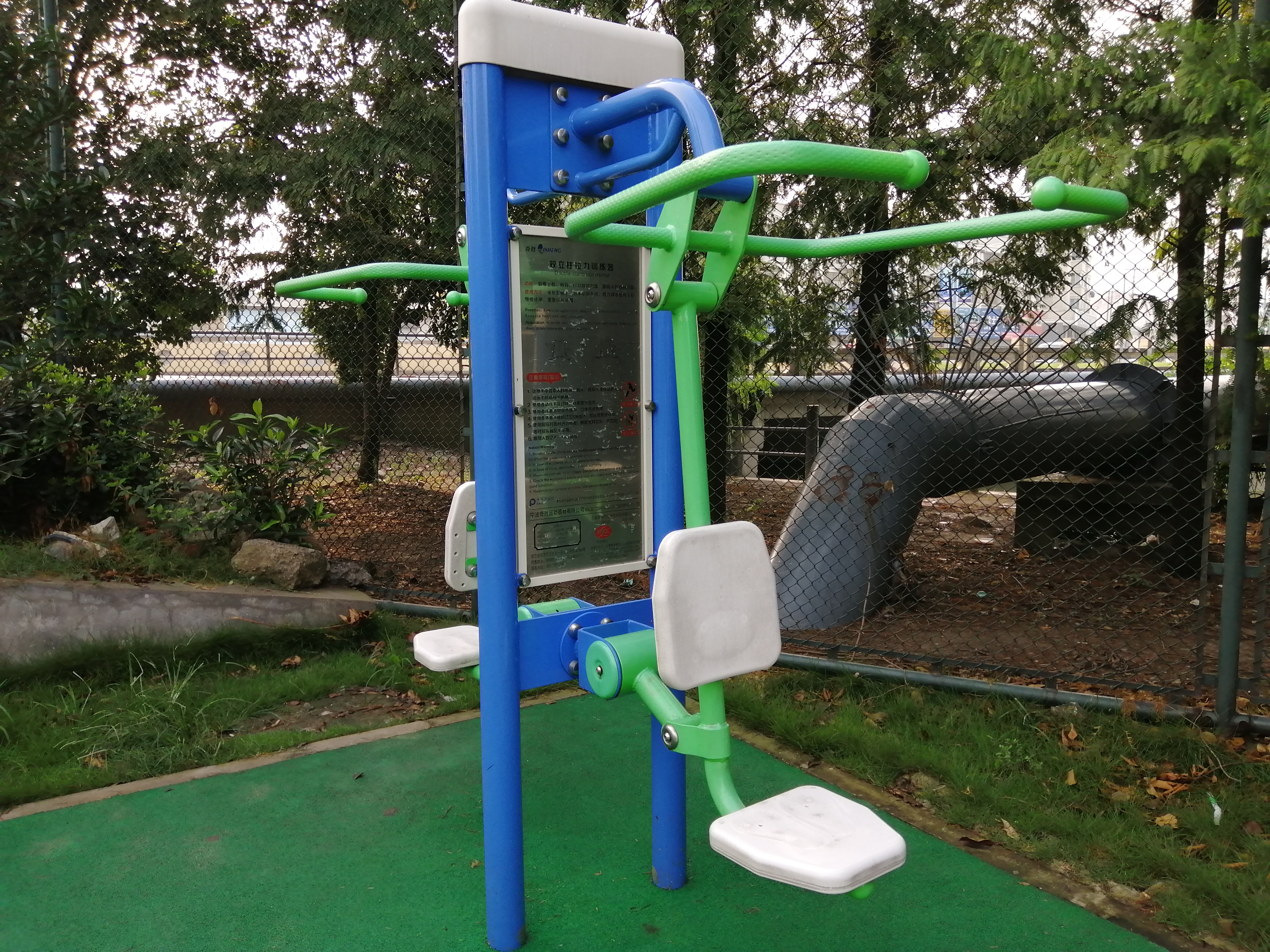 雙立柱拉力訓(xùn)練器