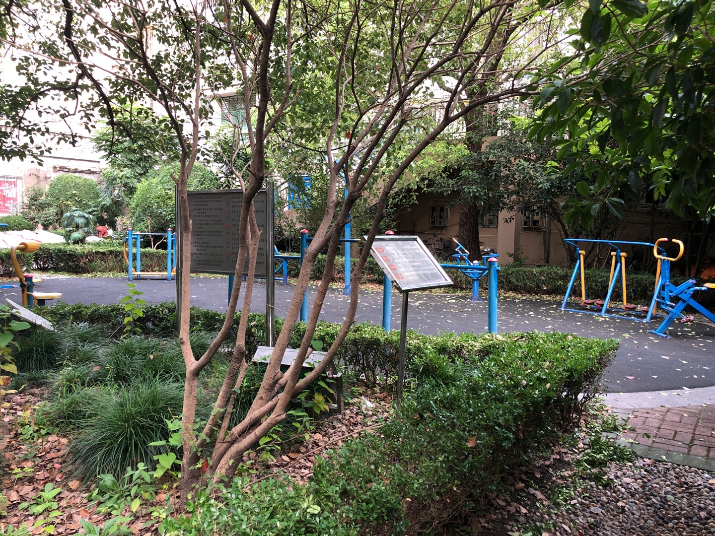 嘉華社區(qū)510弄健身點(diǎn)