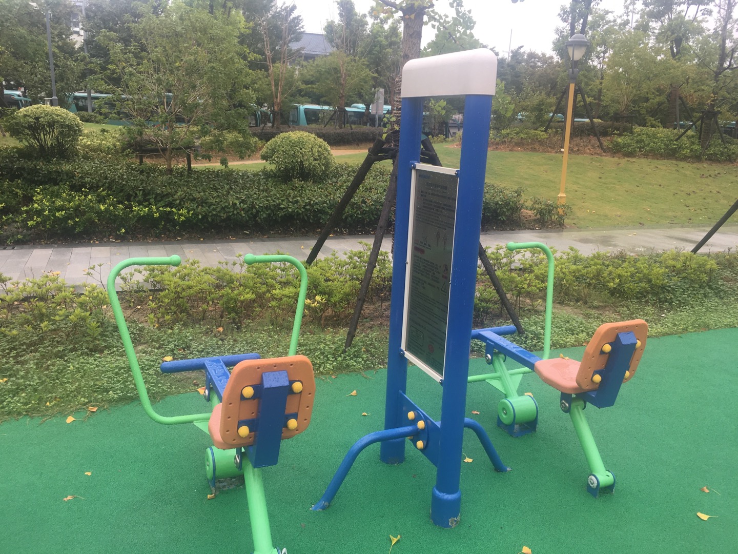 雙立柱平推平拉訓(xùn)練器