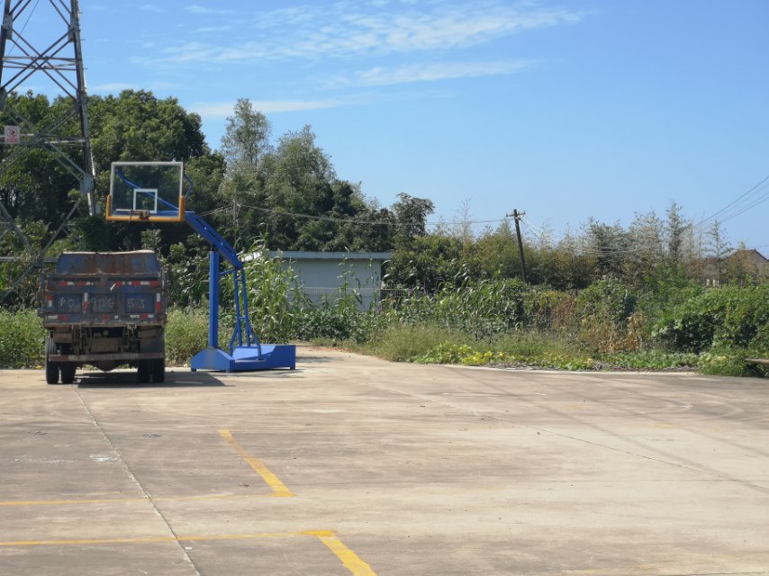 營房村籃球場