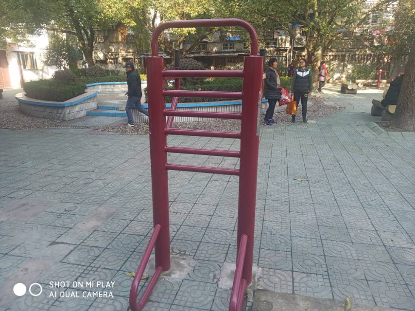 多功能訓(xùn)練器